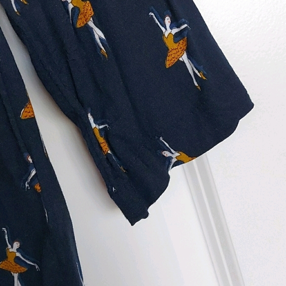 Women's Top🛍 - Picture 2 of 5